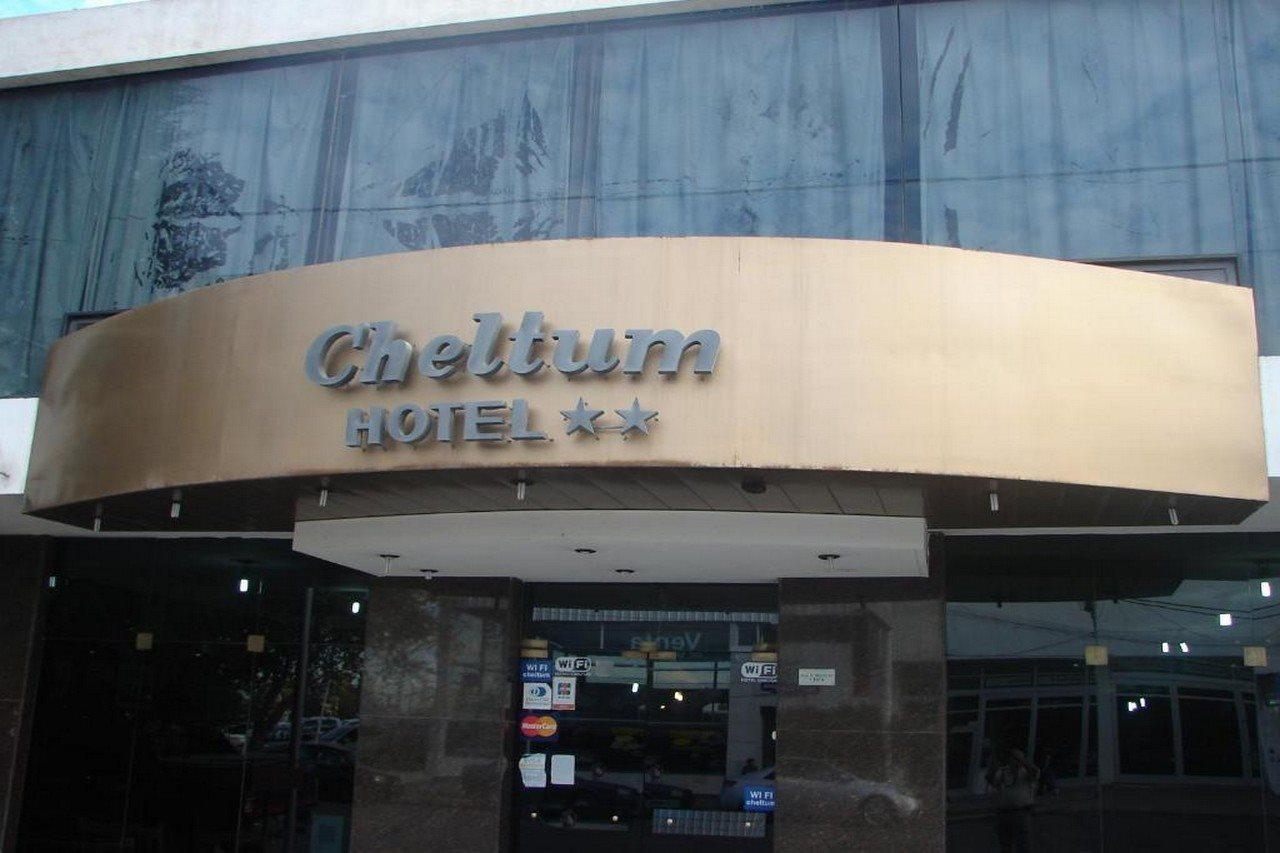 Cheltum Hotel Trelew Eksteriør bilde