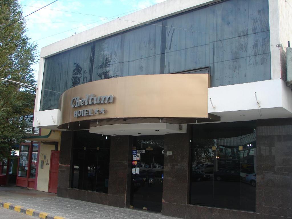 Cheltum Hotel Trelew Eksteriør bilde