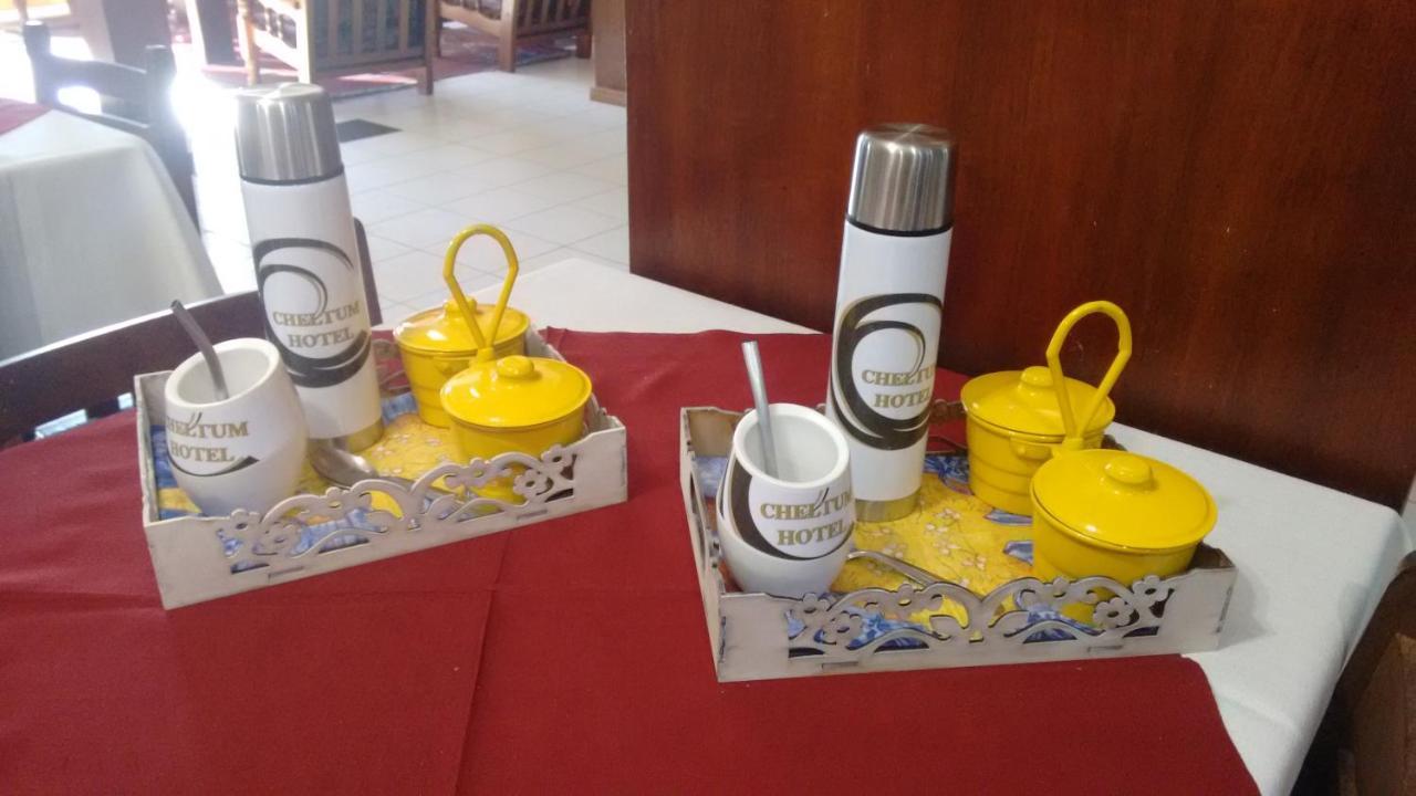 Cheltum Hotel Trelew Eksteriør bilde